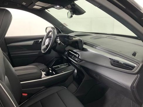 Used 2025 Buick Enclave Preferred image 29