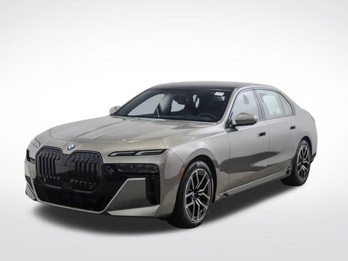 New 2026 BMW 740i xDrive AWD/4WD image 1