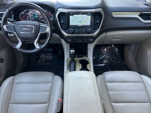 Used 2019 GMC Acadia Denali image 10