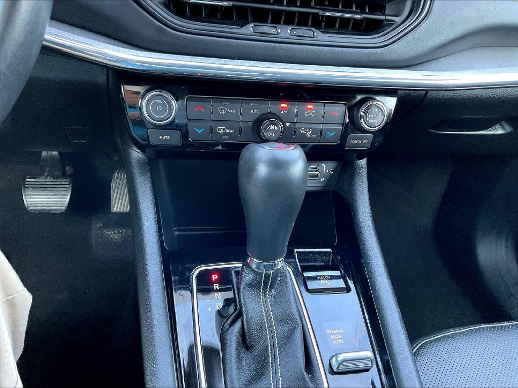 Used 2022 Jeep Compass High Altitude AWD/4WD image 18