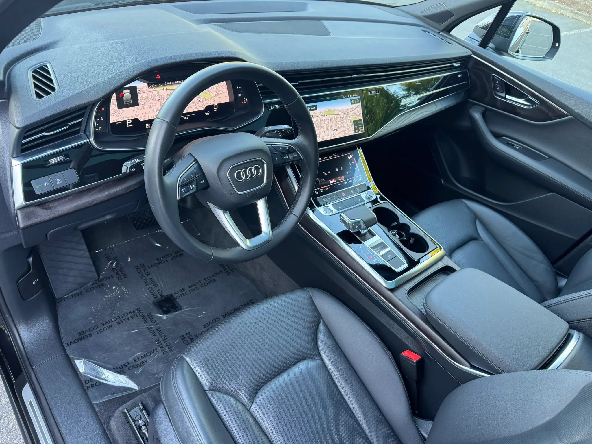 Used 2022 Audi Q7 3.0T Premium Plus w/ Premium Plus Package AWD/4WD image 23