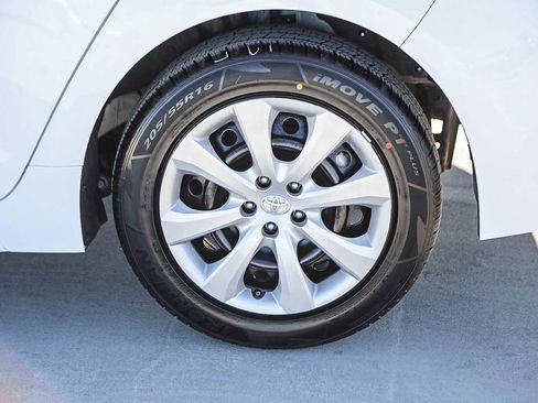 Certified 2023 Toyota Corolla LE image 12