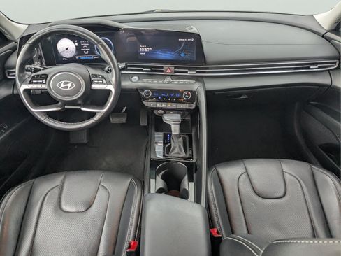 Used 2024 Hyundai Elantra SEL w/ Convenience Package FWD image 10