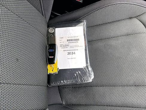 Used 2024 Subaru Crosstrek 2.0i Premium image 11