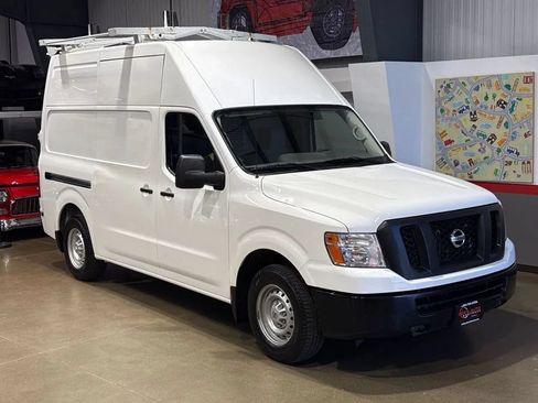 Used 2018 Nissan NV 2500 S RWD image 25