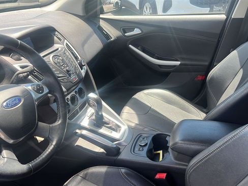 Used 2014 Ford Focus SE w/ Equipment Group 201A FWD image 16