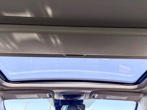 Used 2023 Toyota Prius Prime Premium image 15