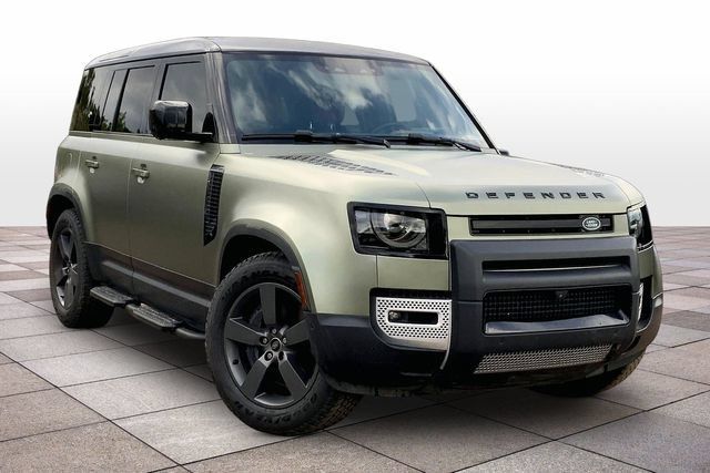 Used 2024 Land Rover Defender 110 SE AWD/4WD image 2