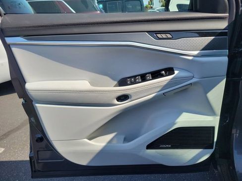 New 2025 Jeep Wagoneer S Limited image 19