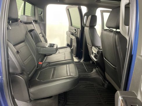 Used 2022 GMC Sierra 3500 Denali AWD/4WD image 23