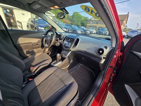 Used 2016 Chevrolet Sonic LT w/ Wheels and Fog Lamp Package FWD image 27