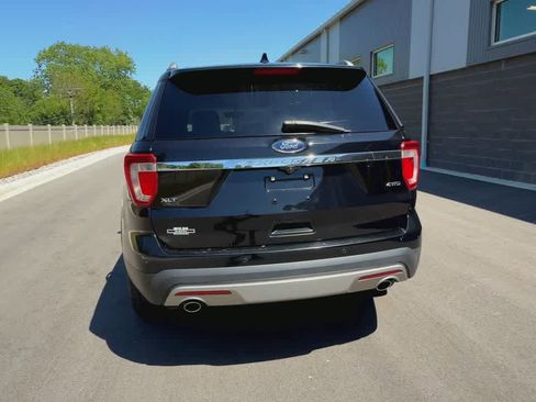 Used 2016 Ford Explorer XLT w/ Equipment Group 202A AWD/4WD image 7