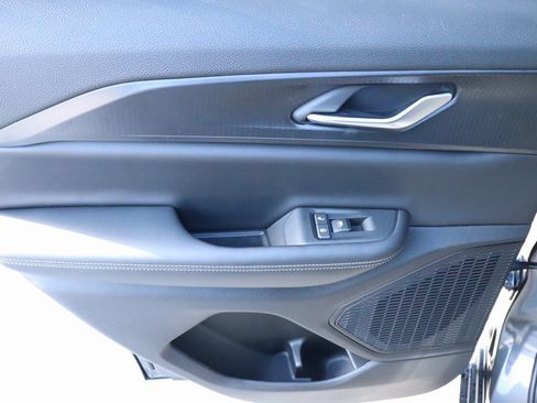 New 2025 Jeep Grand Cherokee Laredo w/ Luxury Tech Group I image 16