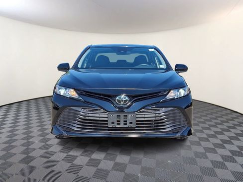 Used 2020 Toyota Camry LE AWD/4WD image 3