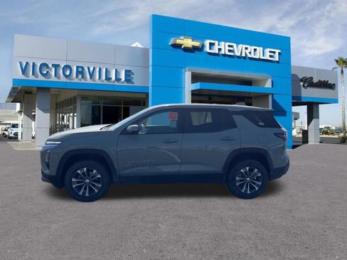 Used 2025 Chevrolet Equinox LT w/ Safety and Technology Package FWD image 8