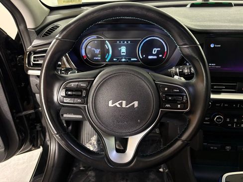 Used 2022 Kia Niro EX Premium image 21