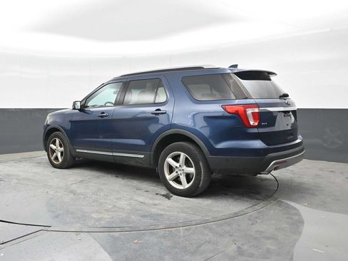 Used 2016 Ford Explorer XLT w/ Equipment Group 202A AWD/4WD image 2