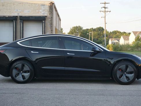 Used 2018 Tesla Model 3 Long Range image 4