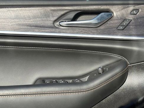 New 2025 Jeep Grand Cherokee Overland w/ Luxury Tech Group IV image 16