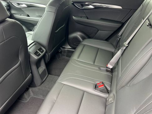 New 2026 Buick Envision Preferred AWD/4WD image 9