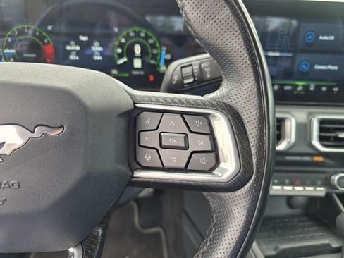Used 2024 Ford Mustang Premium image 23