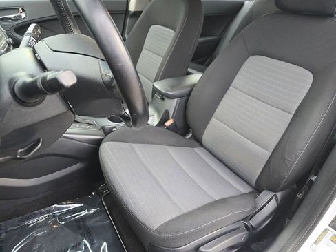 Used 2015 Kia Forte EX image 18