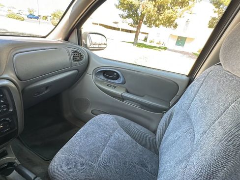 Used 2004 Chevrolet TrailBlazer LT RWD image 14