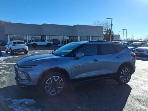 Used 2024 Chevrolet Blazer RS w/ Enhanced Convenience Package image 13