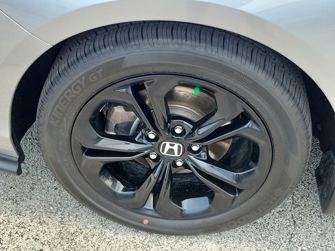 Certified 2025 Honda Accord SE image 8