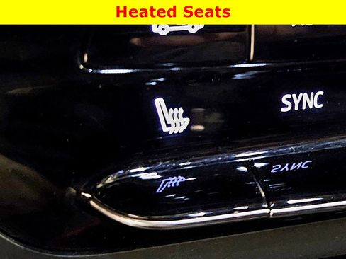 Used 2022 Buick Envision Essence w/ Sport Touring Package image 28