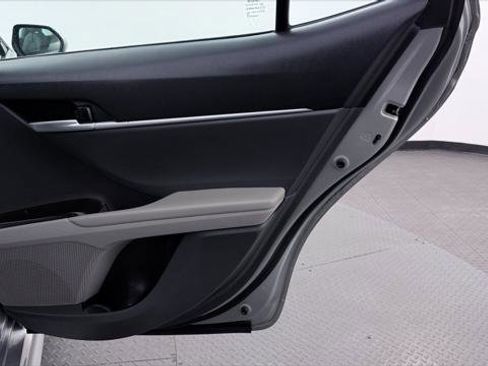 Used 2023 Toyota Camry SE FWD image 21
