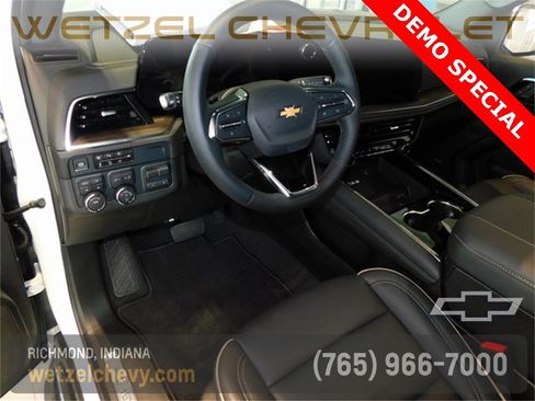 New 2025 Chevrolet Suburban Premier w/ Sun And Tow Package image 14