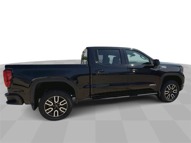 Used 2025 GMC Sierra 1500 AT4 w/ AT4 Premium Package AWD/4WD image 9