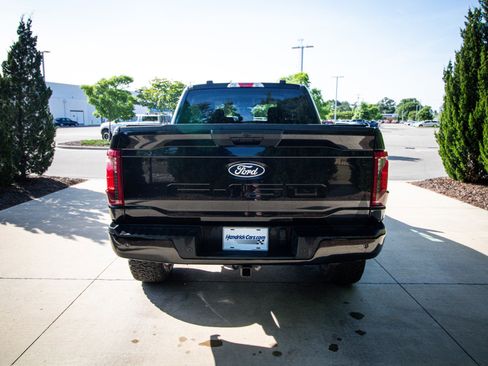 Used 2025 Ford F150 XLT w/ Equipment Group 301A Standard AWD/4WD image 9