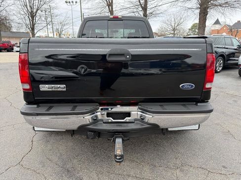 Used 2006 Ford F350 Lariat image 4