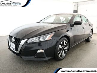 Used 2022 Nissan Altima 2.5 SV image 1