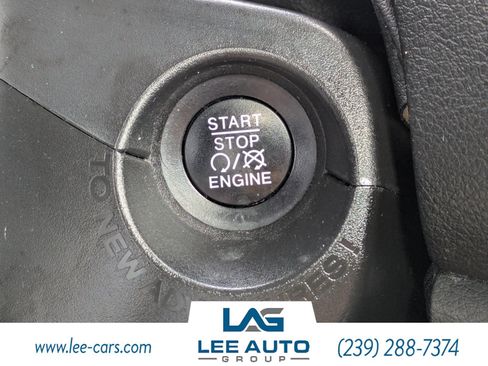 Used 2022 Jeep Renegade Latitude AWD/4WD image 27
