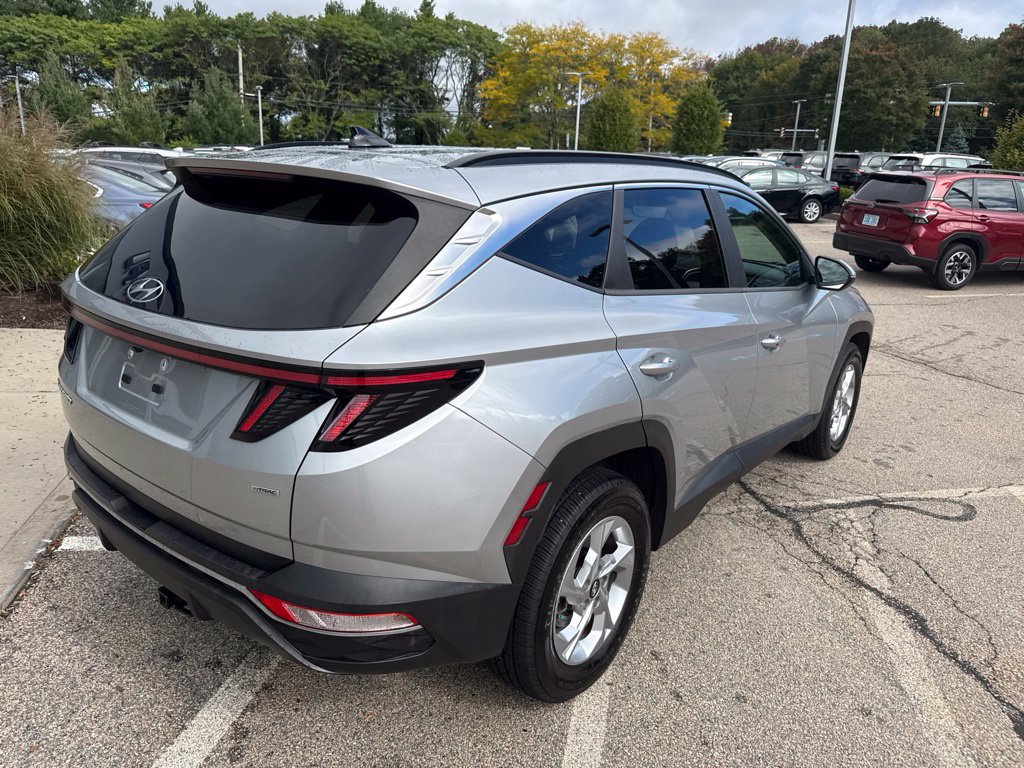 Used 2022 Hyundai Tucson SEL AWD/4WD image 2