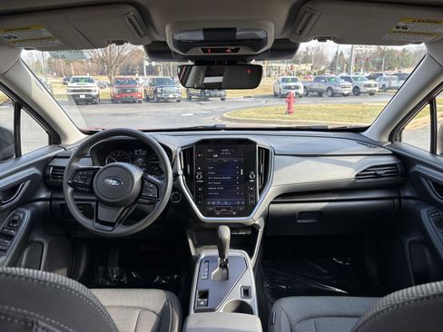 Used 2024 Subaru Crosstrek 2.0i Premium w/ Crosstrek Mirror Package image 8