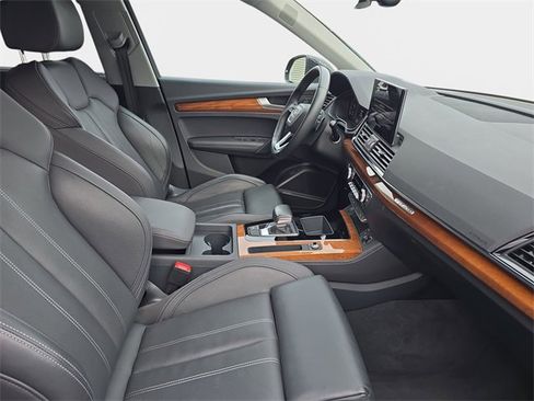 Used 2023 Audi Q5 2.0T Premium Plus w/ Premium Plus Package image 12