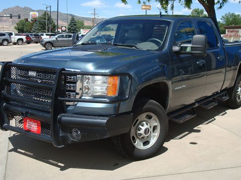 Used 2014 GMC Sierra 2500 SLT w/ SLT Convenience Package AWD/4WD image 1