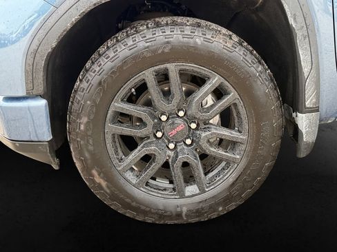 Used 2024 GMC Sierra 1500 Elevation w/ LPO, Elevation Black Package AWD/4WD image 12