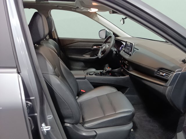 Certified 2023 Nissan Rogue SV w/ SV Premium B Package AWD/4WD image 20