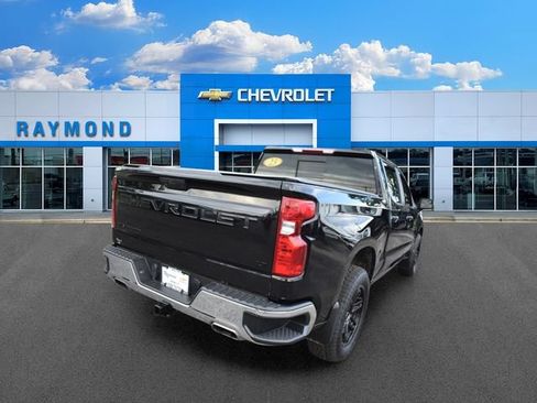 Certified 2022 Chevrolet Silverado 1500 LT AWD/4WD image 3