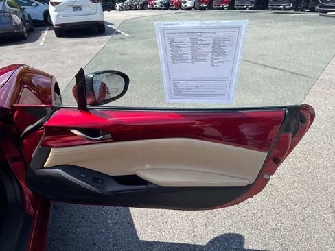 Used 2019 MAZDA MX-5 Miata RF Grand Touring RWD image 61