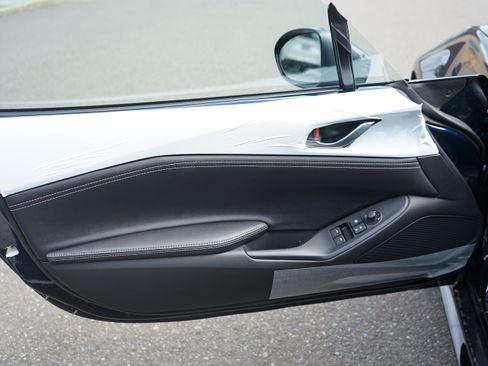 New 2026 MAZDA MX-5 Miata Club w/ Interior Package RWD image 16