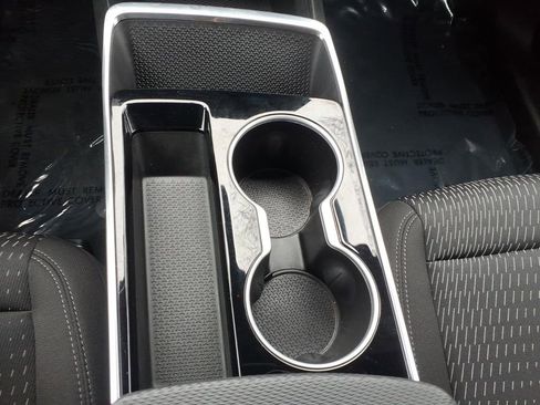 Used 2025 Chevrolet Equinox LT image 12