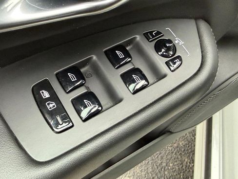 Certified 2023 Volvo XC90 B6 Plus w/ Protection Package Premier image 17