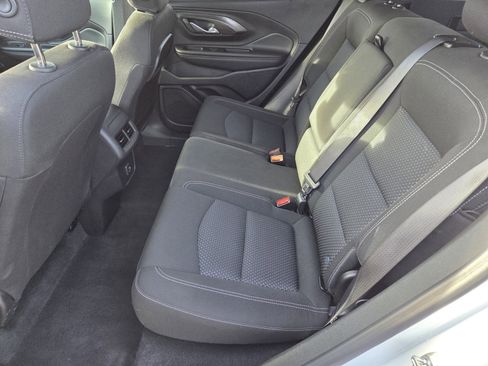 Used 2024 GMC Terrain SLE image 11