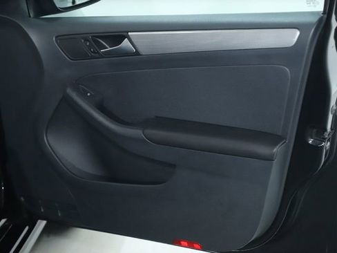 Used 2015 Volkswagen Jetta SE image 22